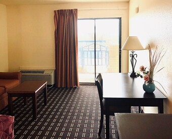 Motel Executive Inn & Suites