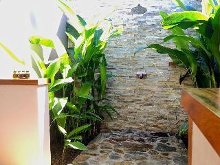 Hotel Paradise Cove Resort