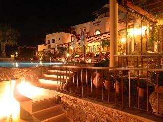 Hotel Stefanos Village