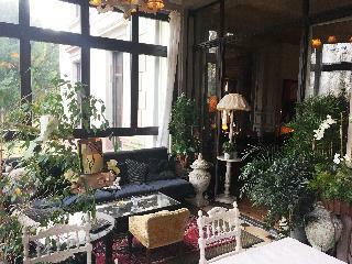 Hotel The Originals Domaine De Beaupr�