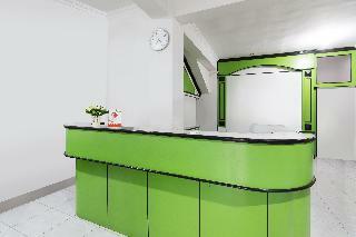 Hotel Oyo 1242 Penginapan Rb Syariah