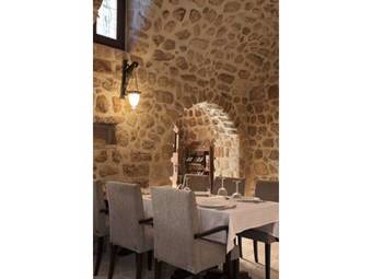 Posada Kasr-i Nehroz Hotel