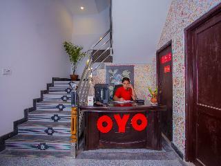 Hotel Hob Nob Garden Resort