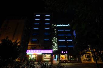 Baron's Hot Spring Hotel