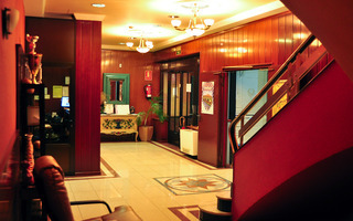 Hotel Hostal Valdepe�as