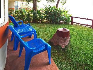 Hotel Koh Mak Buri Hut Natural Resort