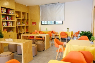 Hotel 7 Days Premiuma Guangan Chaoyang Avenue