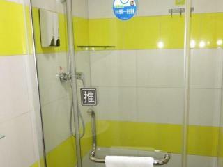 Hotel 7 Days Inn Longyan Zhongshan Road Walking Street B