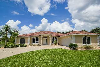 Villa Van Der Valk Vacation Rentals & Golf Resort