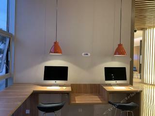 Hotel Holiday Inn Express Xichang City Center