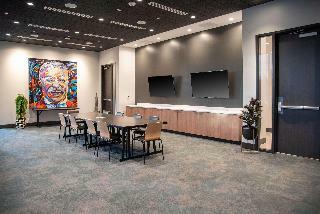 Cambria Hotel Downtown Phoenix Convention Center