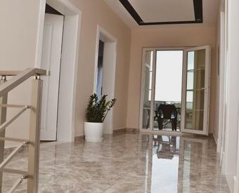 Airport Garden Hotel