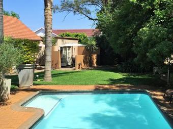 Khayamanzi Bed And Breakfast