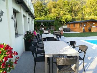 Hostal G�stehaus Tschertou