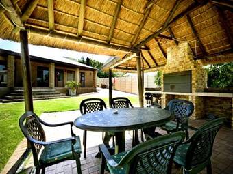 Hostal 7 On Kloof Guesthouse