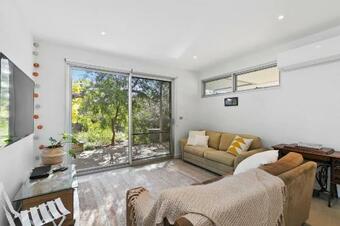 Bristlebird - Beach 650m, Pets, Fireplace, Linen, 4 Bdrm, Wifi