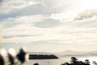 Seascape Bruny Island