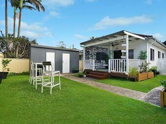 Long Jetty Lake House
