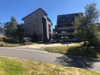 Apart 15 At Snowski Apartments