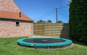 Beautiful Home In Diksmuide W/ Jacuzzi, Wifi And 3 Bedrooms