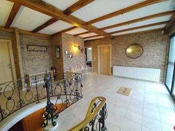 Luxueuse Et Spacieuse Villa Avec Sauna Et Piscine