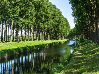 Cushy Apartment With Private Terrace, Pond, Heating, Balcony