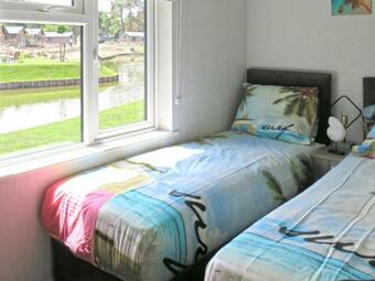 Holiday Home Europarcs Resort Zilverstrand-3