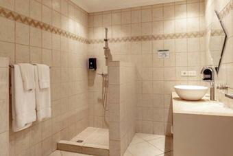 Oceanfront Apartment Dolphin At Den Laman