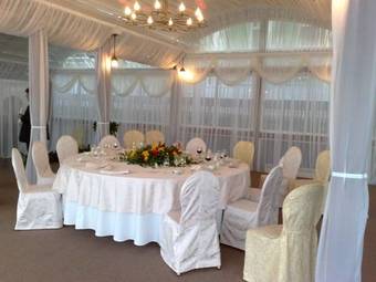 Hotel On The Water Volzhskaya Zemchuzhina