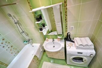 Paulmarie Apartments On Boulevard Yunosti