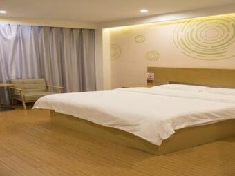 Greentree Inn Qingdao Jiaozhou Jiaoping Road Aviation Industry Park Express Hotel