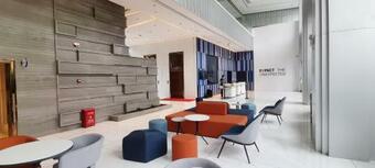 Holiday Inn Express Shenzhen North Station, An Ihg Hotel