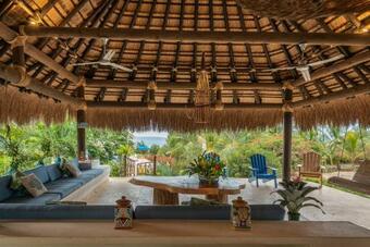 Oceanfront Nueva Vida Baru By Huespedia