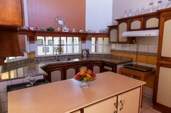 Hostal Hostel Bouganvilia Bed And Breakfast