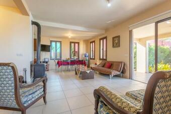 Villa Kinousa 1