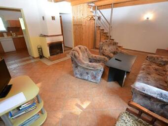 Lovely Holiday Home In Starac Sedliaite Near Lake