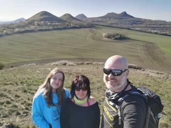 Apartm�n T?ebenice - Vstupn� Br�na Do ?esk�ho St?edoho?�