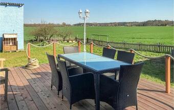 Beautiful Home In Alt Bukow With Wifi And 3 Bedrooms