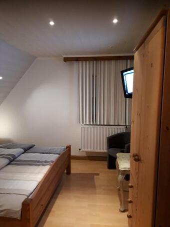 Hostal Weisseshaus 1