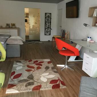 Apartment Mit Burgblick Im Gr�nen, Familie Held