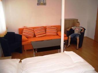 Hostal Penzion Vila Tenis