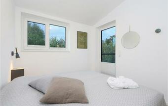 Amazing Home In Lembruch/d�mmer See W/ Sauna, Wifi And 2 Bedrooms