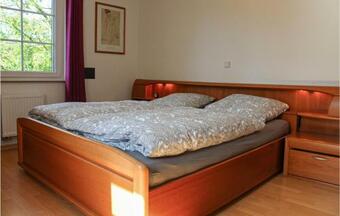 Stunning Apartment In Attendorn-niederhelden W/ Wifi And 3 Bedrooms