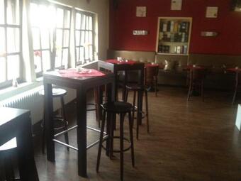 Hostal Alex -lounge -sportsbar -smokerlounge