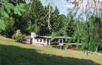 Stunning Home In Pr�m Ot Walcherath W/ Sauna And 3 Bedrooms