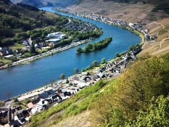 Spacious Apartment In Schauren Mosel Near Forest