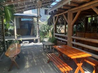 Albergue Hidden House Mompiche