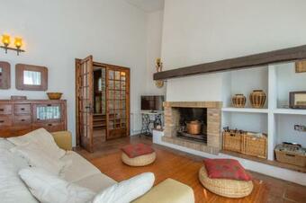 Begur Holiday Home Sleeps 8