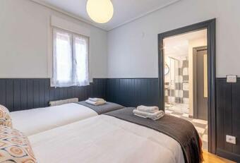 Apartamento Kuia Con Vistas Frontales A La R�a De Bilbao Cerca Del Metro