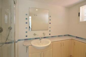 Fornells De La Selva Apartment Sleeps 6 With Pool And Air Con